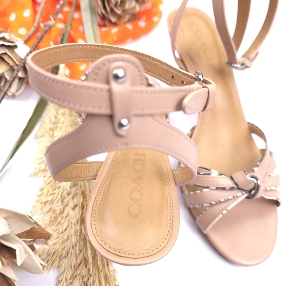 Coach Women's Tan Strappy Sandals Sz 8½ - Picture 4 of 11